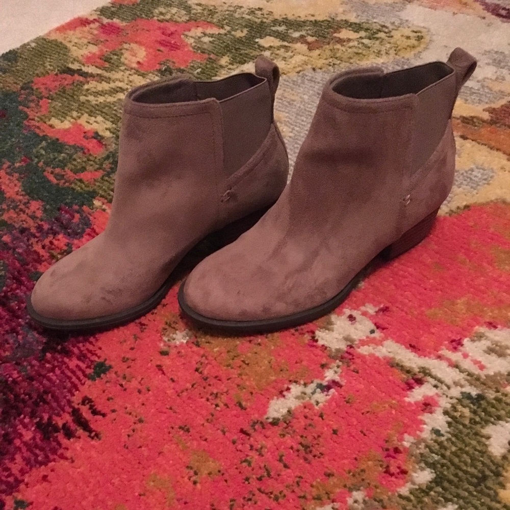 Dr. Scholl’s Jorie Ankle Boots!
